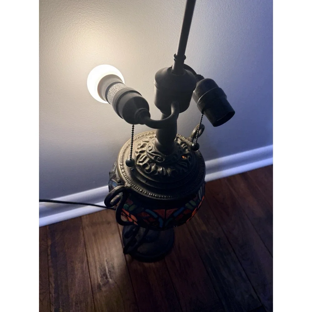 Tiffany Style Table‎ Lamp Stained Glass Rose Flowers Scroll Bulb BASE ONLY WORKS